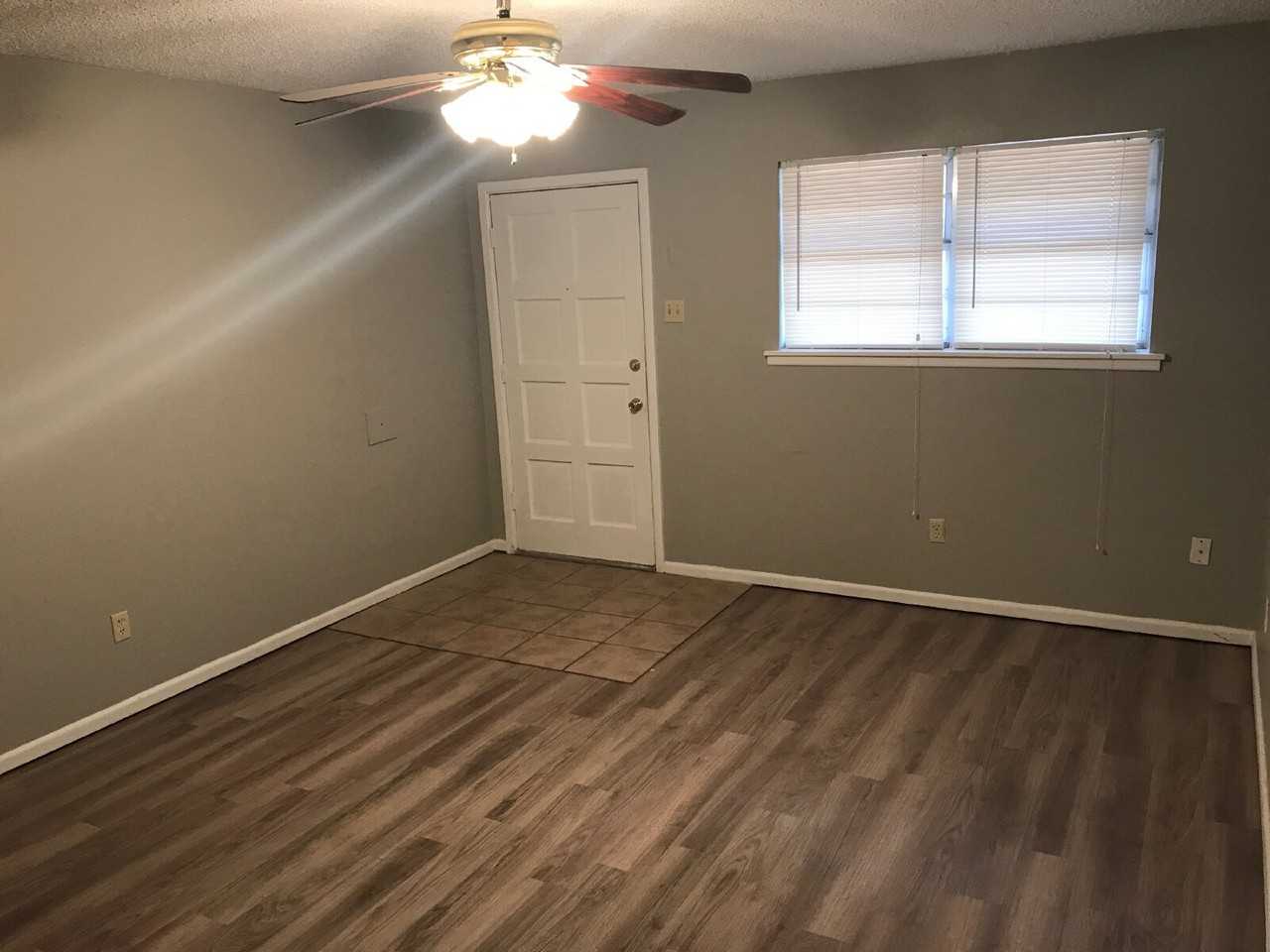7206 Ave W - B - Photo 3 of 18