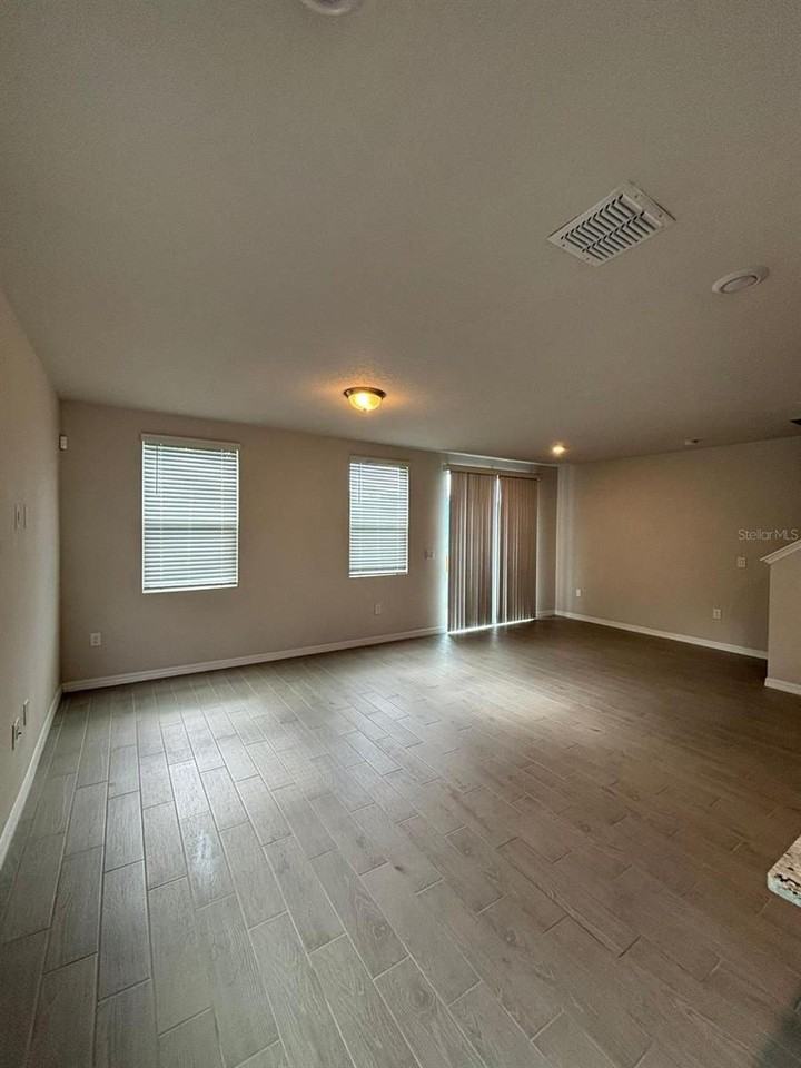 846 Legacy Dr - Photo 6 of 16