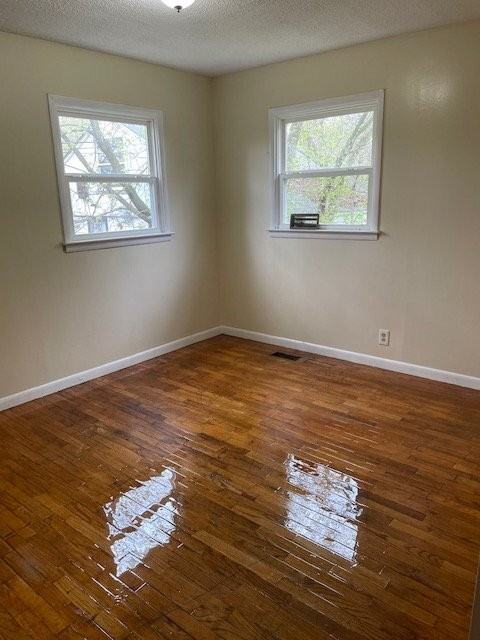 1080 E Cornell Ave - Photo 4 of 20