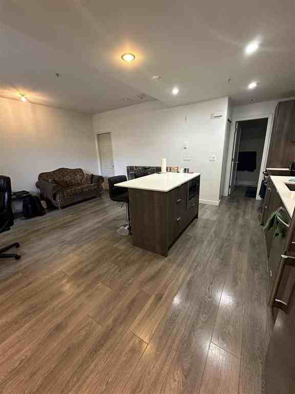 3728 Thurston St - Photo 3 of 10