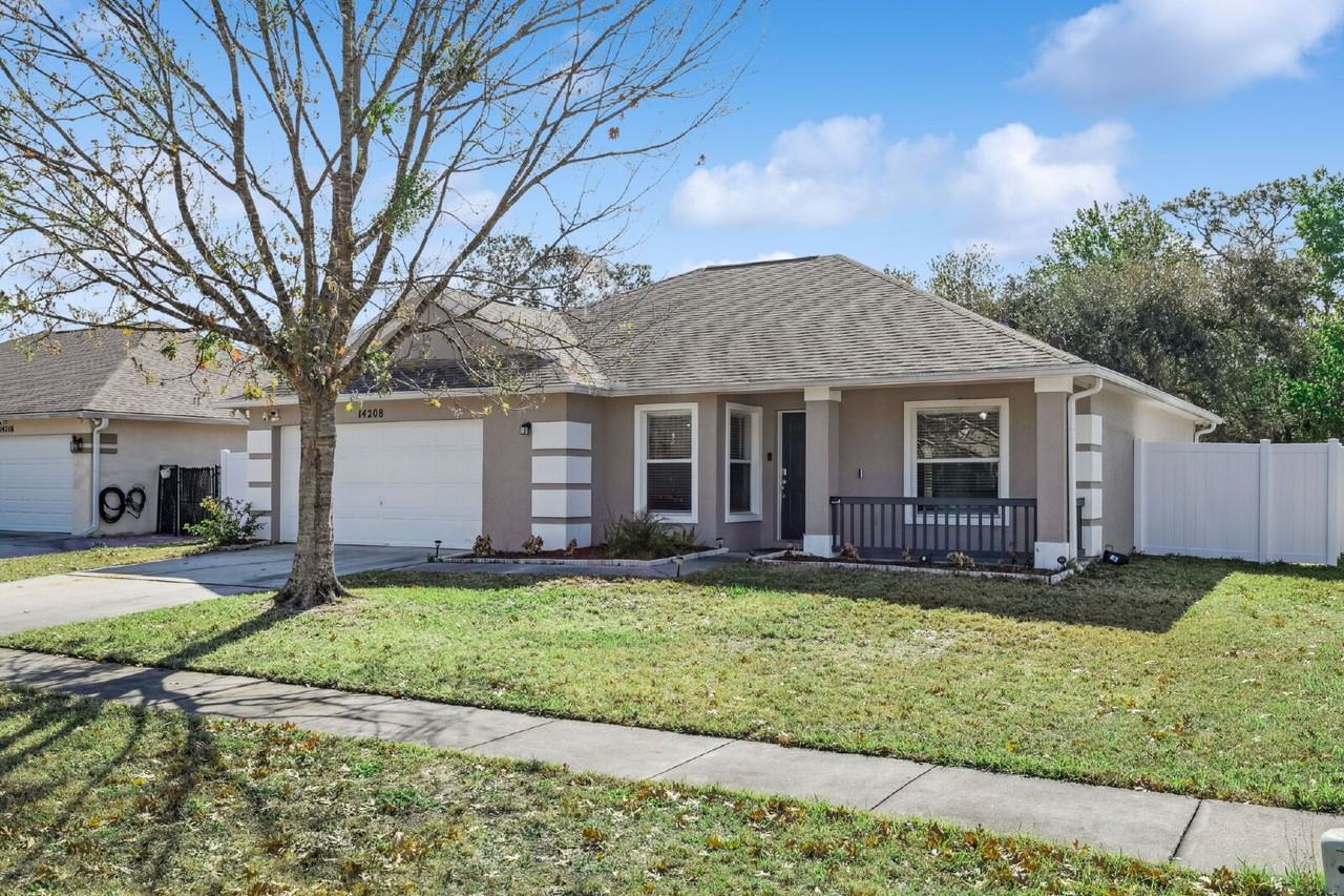 14208 Rensselaer Rd - Photo 3 of 30