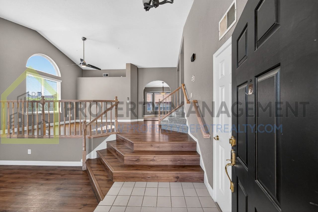 8932 Hollowstone Way - Photo 7 of 50