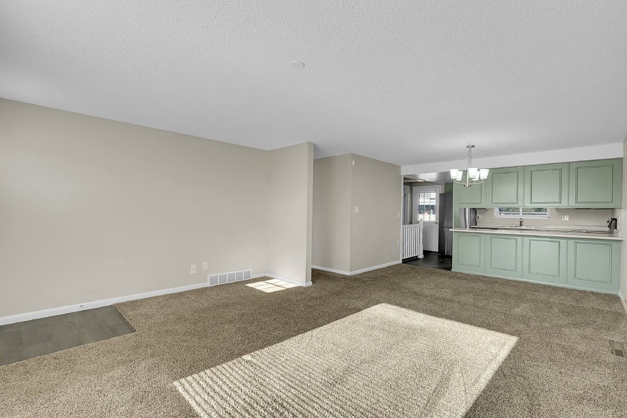 1116 Cree Dr - Photo 4 of 30