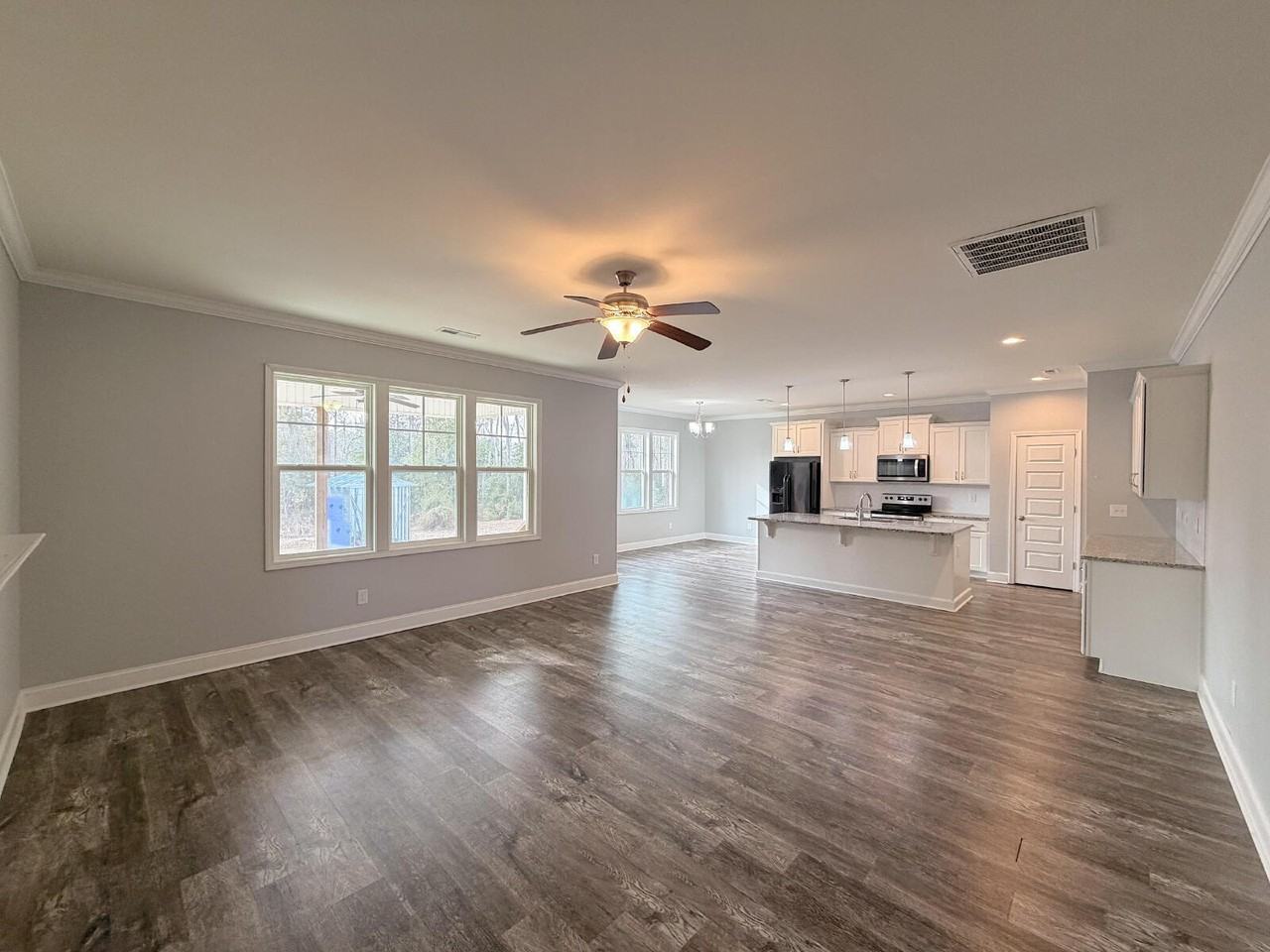 9058 White Oak Hill Rd - Photo 2 of 23