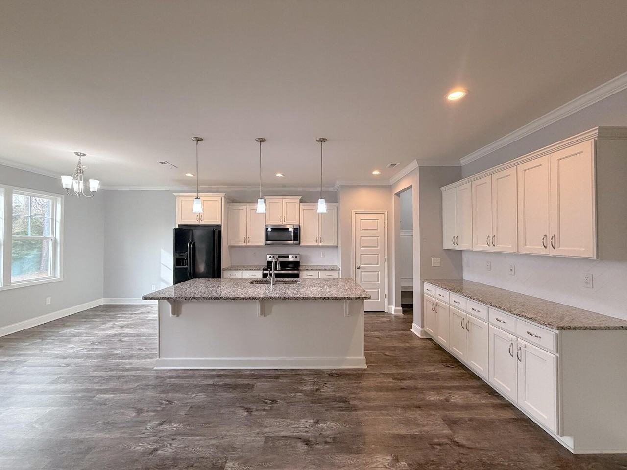 9058 White Oak Hill Rd - Photo 4 of 23