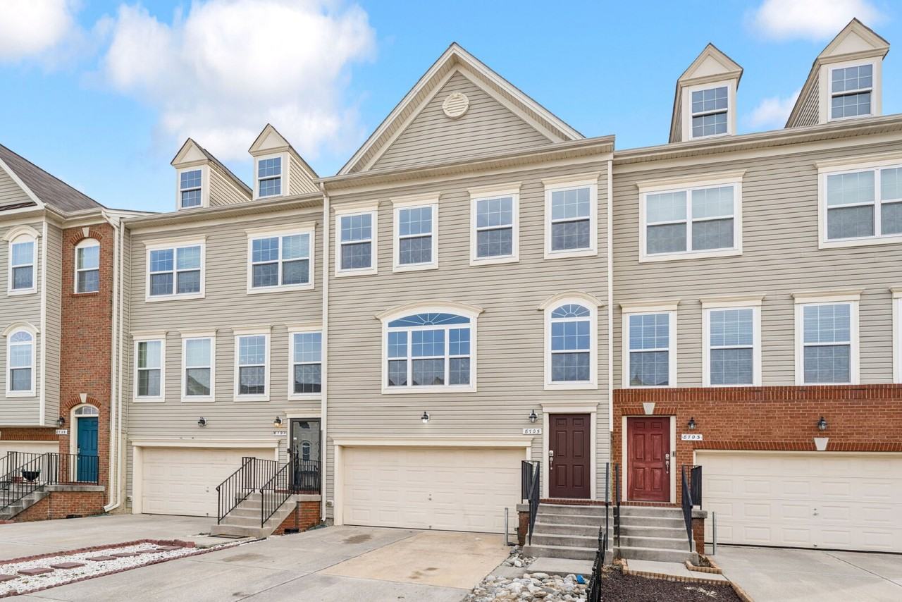 8705 Sagebrush Ln - Photo 3 of 25