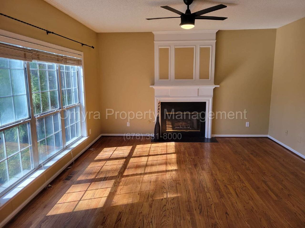 3925 Barberry Ct - Photo 5 of 25