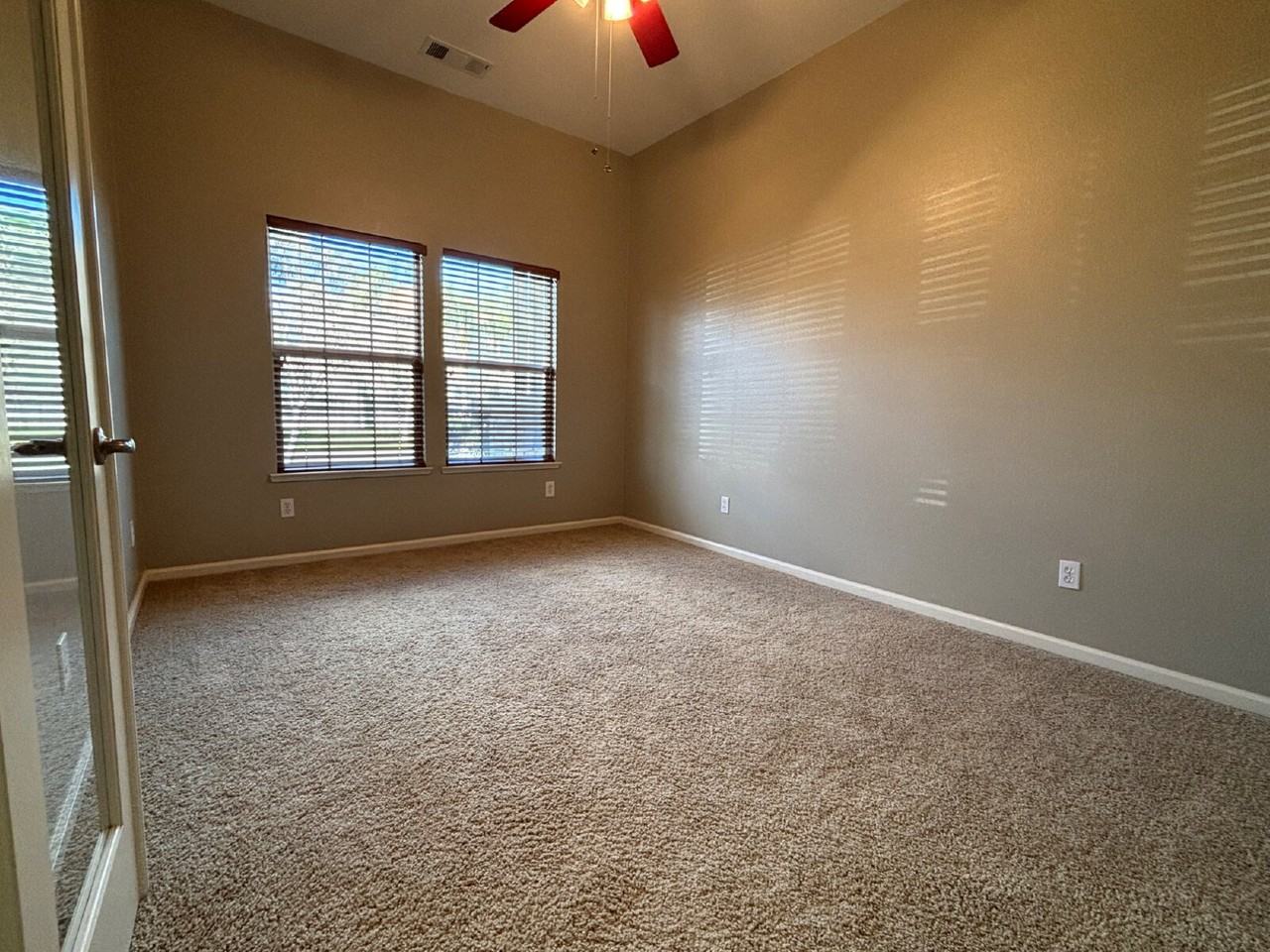 2310 Black Oak St - Photo 6 of 22