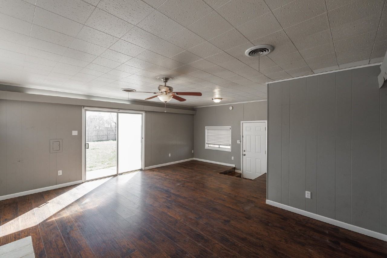 1457 S 18th St - Photo 4 of 33