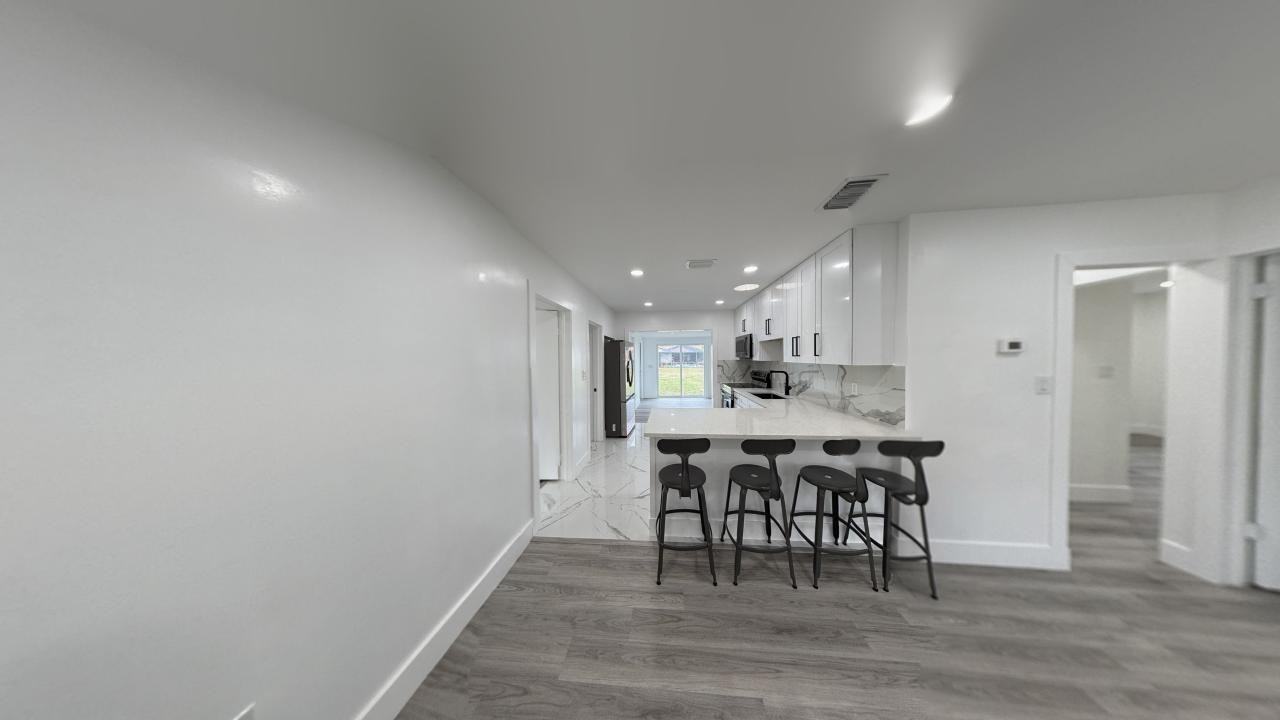 311 Wren Ave - Photo 2 of 11