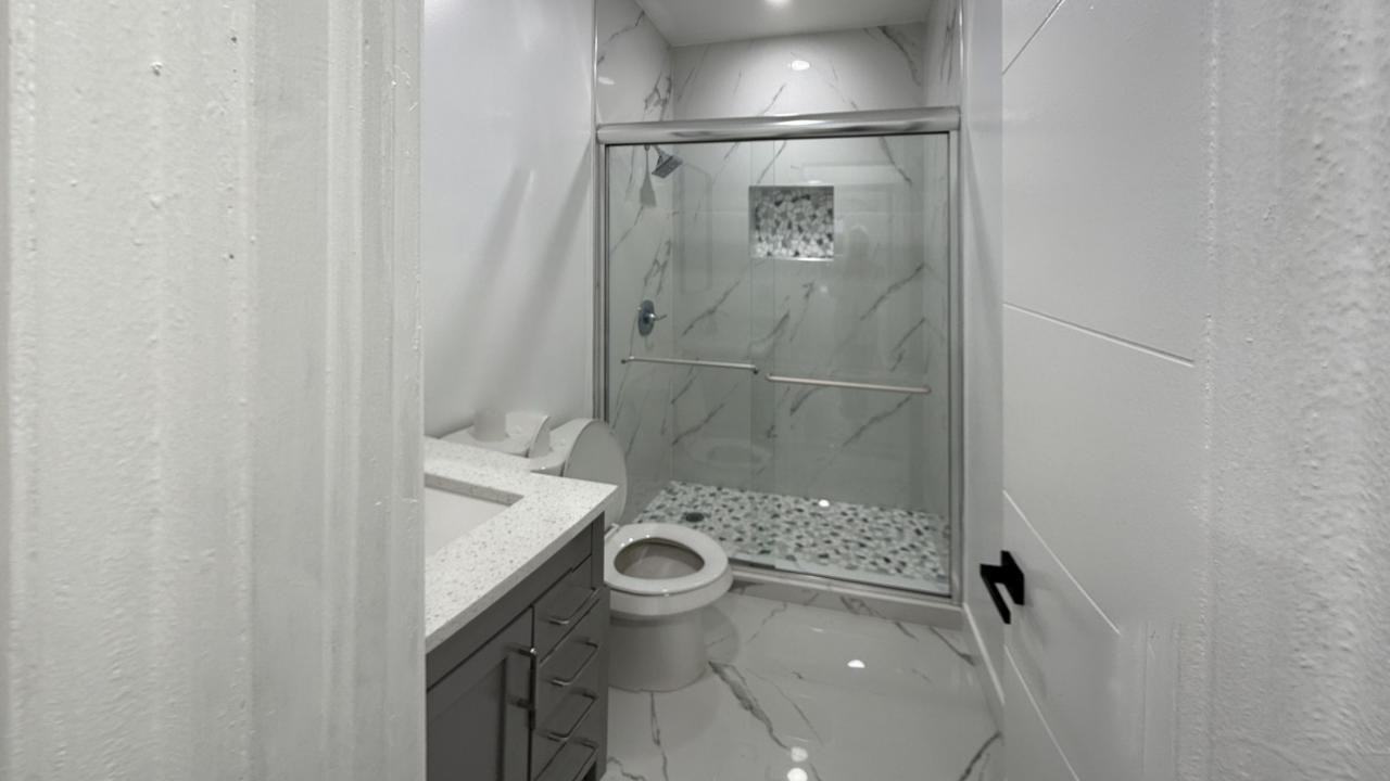 311 Wren Ave - Photo 3 of 11