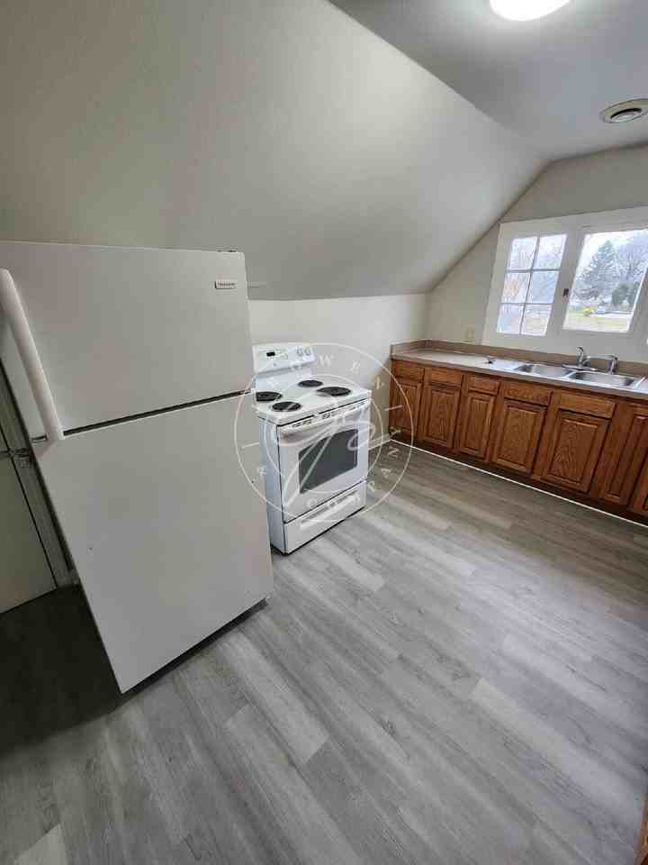 1465 Milburn Ave #1-2 - Photo 5 of 13