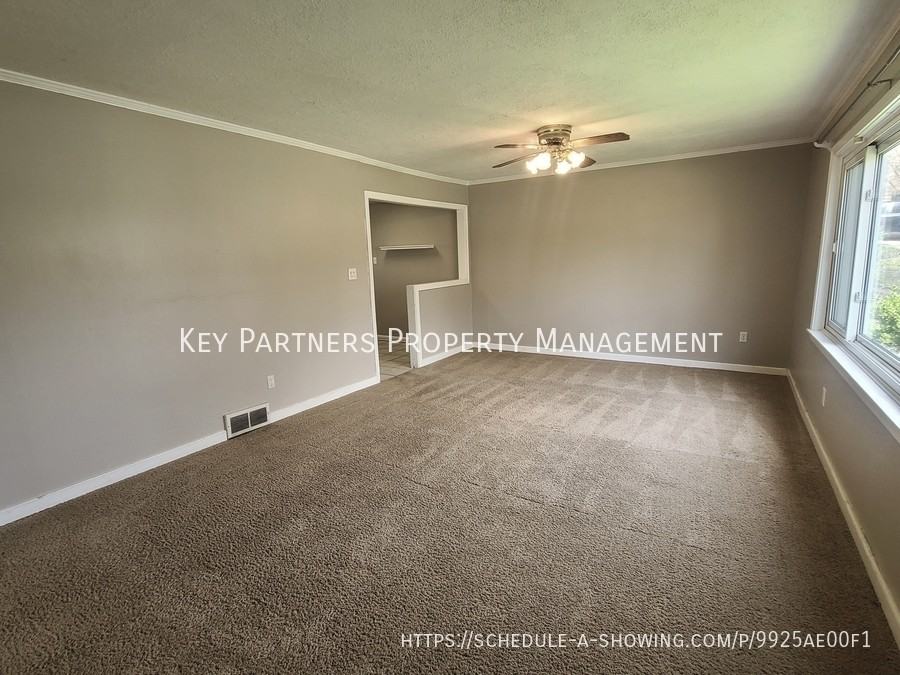 7510 High Dr - Photo 3 of 15