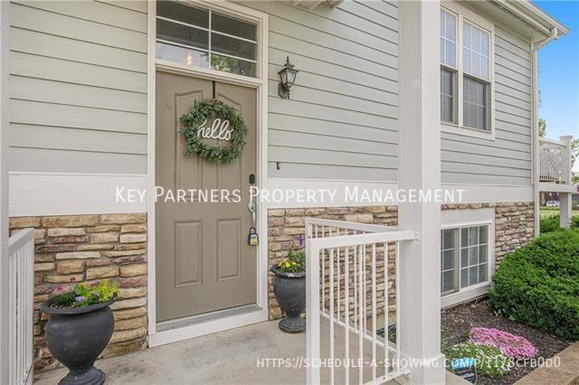 7651 W 158th Ter - Photo 3 of 23