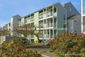 featured image of 183 N Hayden Bay Dr