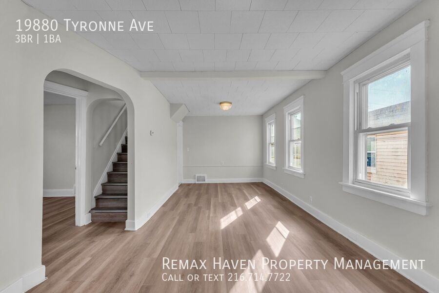 19880 Tyronne Ave - Photo 4 of 25