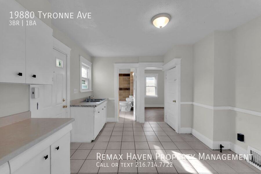 19880 Tyronne Ave - Photo 7 of 25