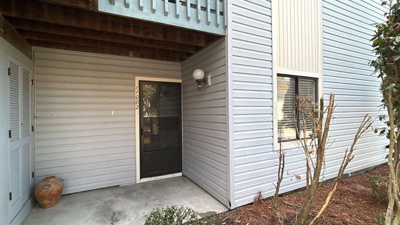 11082 Harrowfield Rd - Photo 2 of 11