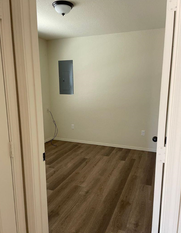 2306 Jordan St #D - Photo 6 of 9