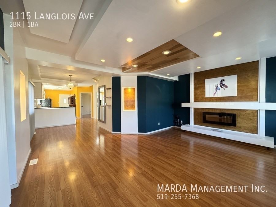 1115 Langlois Ave - Photo 4 of 42