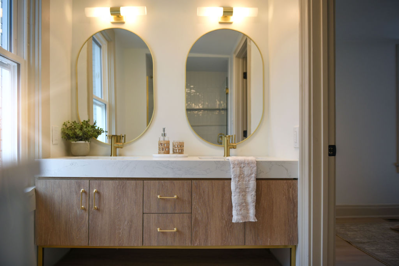 1300 Boyle St - Photo 4 of 20