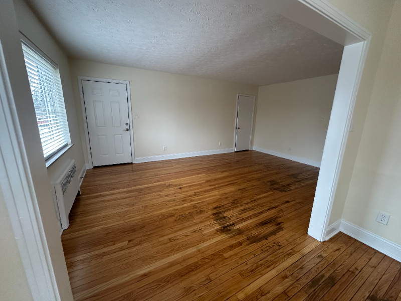 5937 Oakwood Ave #3 - Photo 4 of 16