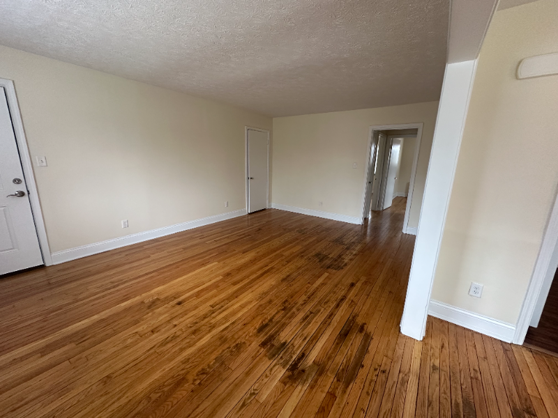 5937 Oakwood Ave #3 - Photo 5 of 16