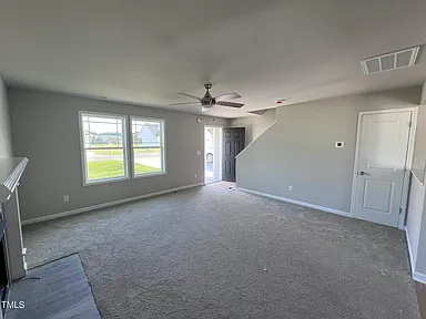 218 Lotus Ave - Photo 3 of 20