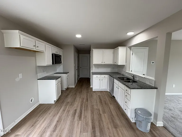 54 Bonsai Way - Photo 6 of 17