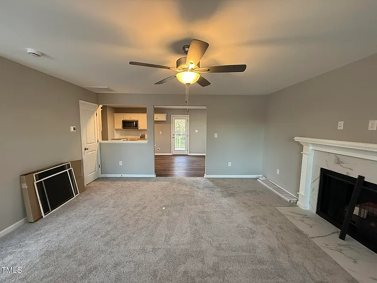 228 Mahogany Way - Photo 6 of 19