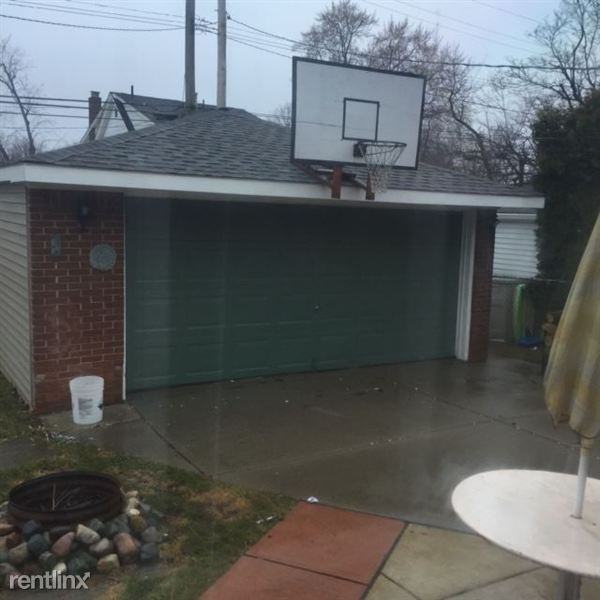 15109 Cleophus Ave - Photo 3 of 10