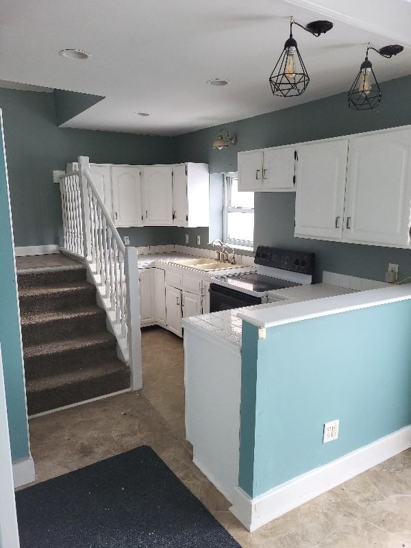 345 W Bellevue Hwy - Photo 2 of 12