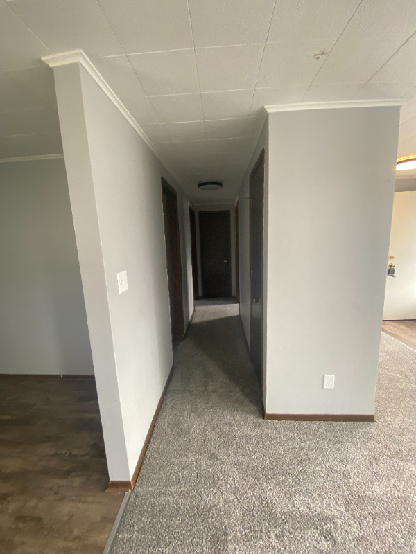 515 E Staat St - Photo 4 of 7