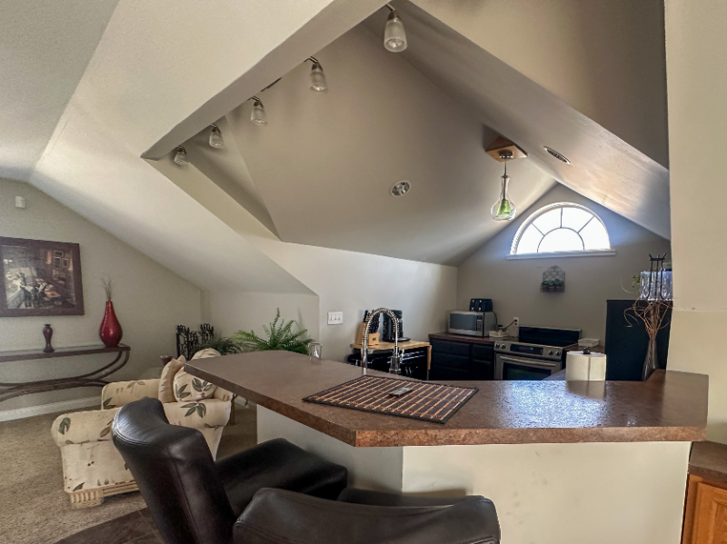 288 38th Ave N #1 - Photo 4 of 20