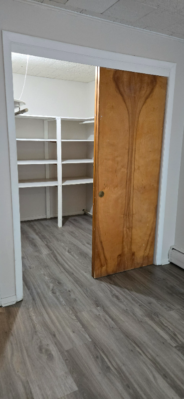 61 Vanderburgh Avenue #3 - Photo 7 of 8