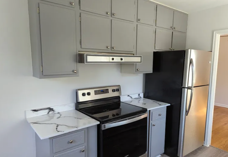 100 Rees Ave - Photo 6 of 18