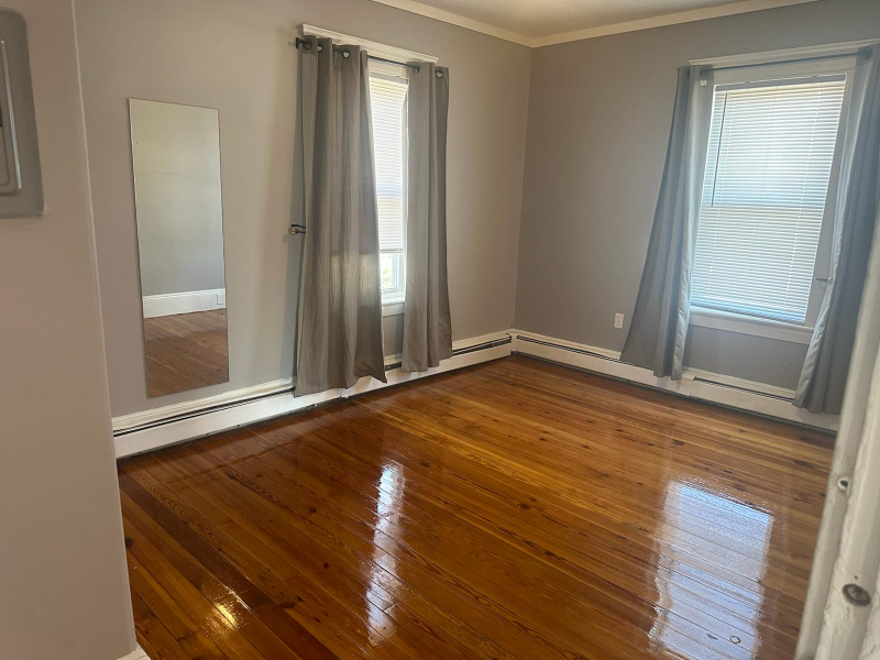 54 Eaton St - Photo 5 of 12