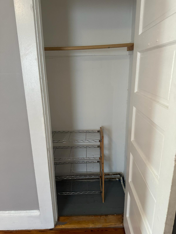 54 Eaton St - Photo 6 of 12