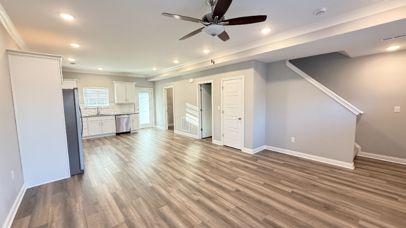 3920 Dunbar Ave - Photo 3 of 17