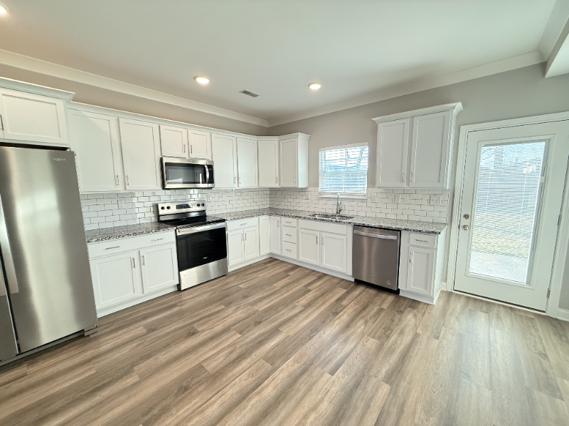 3920 Dunbar Ave - Photo 4 of 17