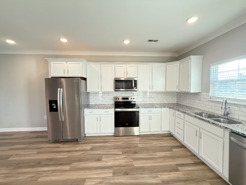 3920 Dunbar Ave - Photo 5 of 17