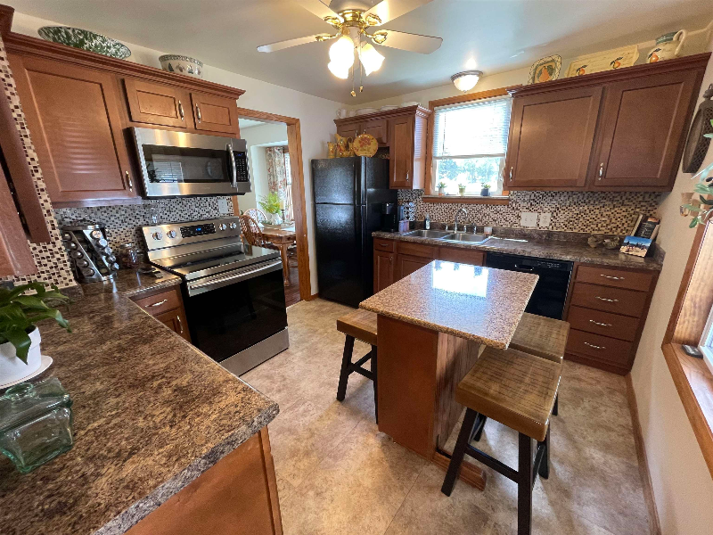 703 Ethel Ave - Photo 4 of 8