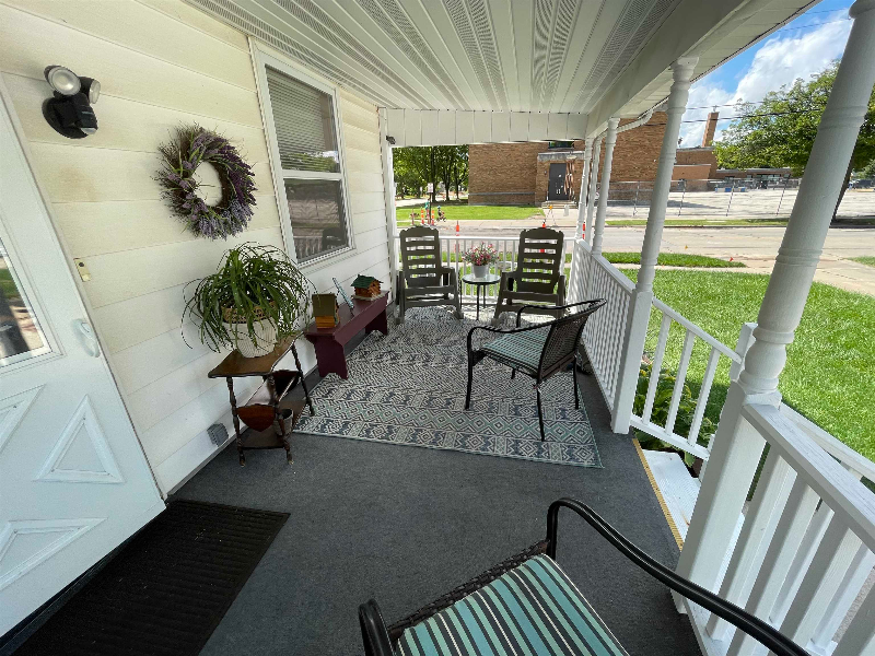 703 Ethel Ave - Photo 7 of 8