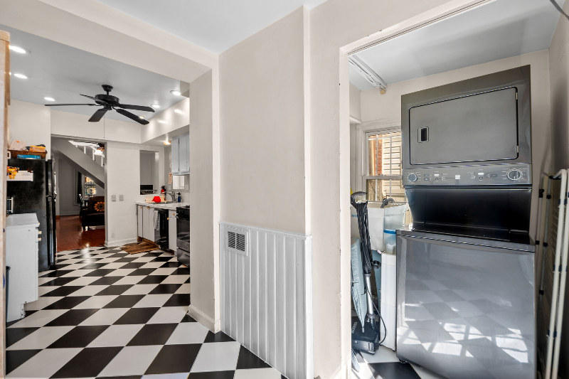 1357 E St Se - Photo 6 of 20