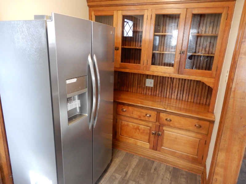 143 S Euclid Ave #1 - Photo 4 of 10