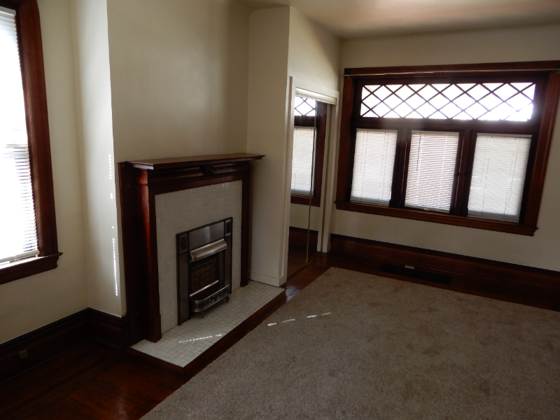 143 S Euclid Ave #1 - Photo 7 of 10