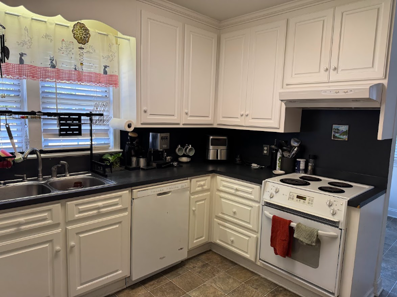 903 Mordecai Dr - Photo 3 of 6