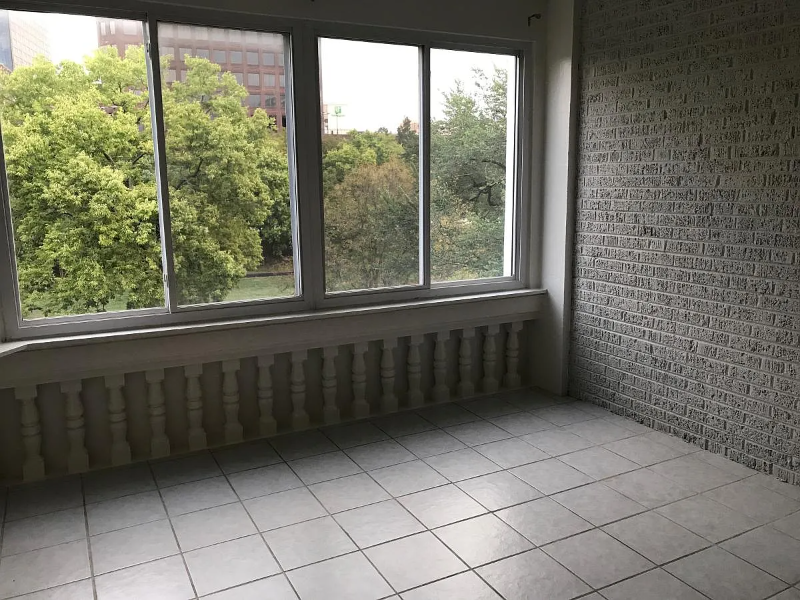 4508 J C Nichols Pkwy #3S - Photo 2 of 20