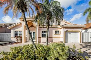 featured image of 9018 Nw 148th St #4