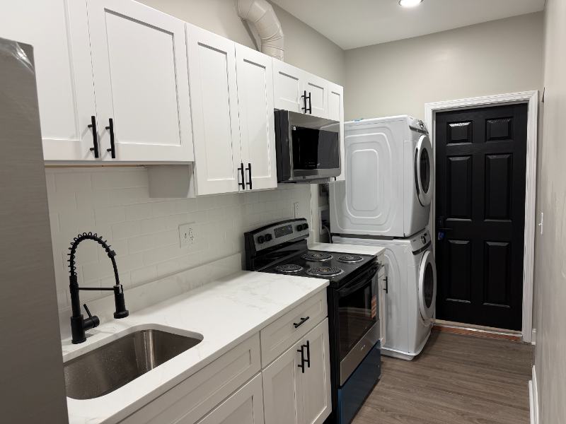 617 Glenwood Ave - Photo 3 of 16